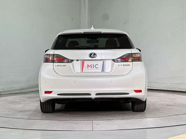 TOYOTA LEXUS CT200h 2011