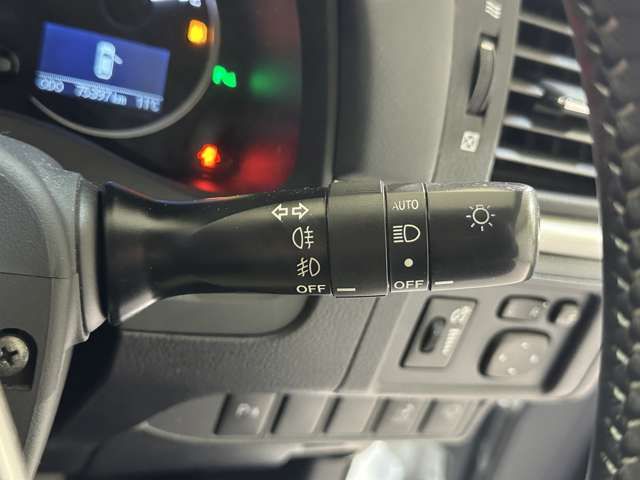 TOYOTA LEXUS CT200h 2011