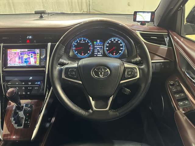 TOYOTA HARRIER 2WD 2014
