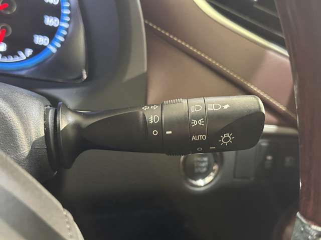 TOYOTA HARRIER 2WD 2014