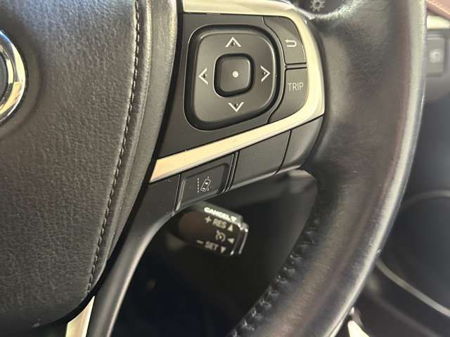 TOYOTA HARRIER 2WD 2014