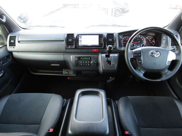 TOYOTA HIACE van 2WD 2020