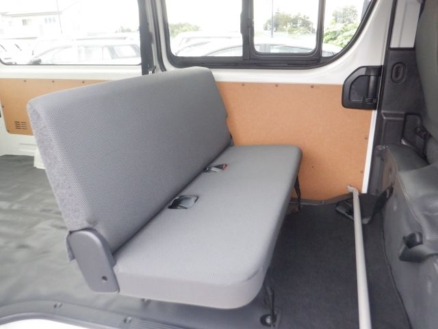 TOYOTA HIACE van 1.25t 2WD 2018