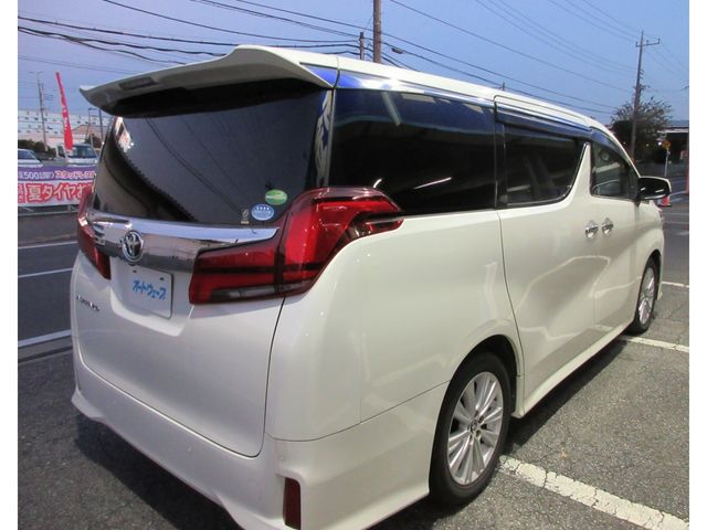 TOYOTA ALPHARD 2018