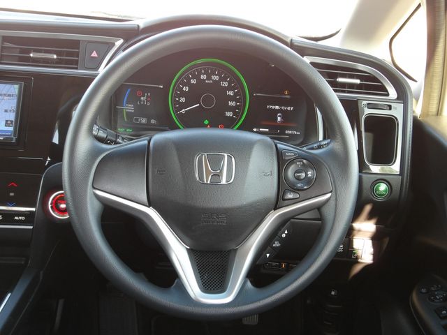 HONDA SHUTTLE HYBRID 2022