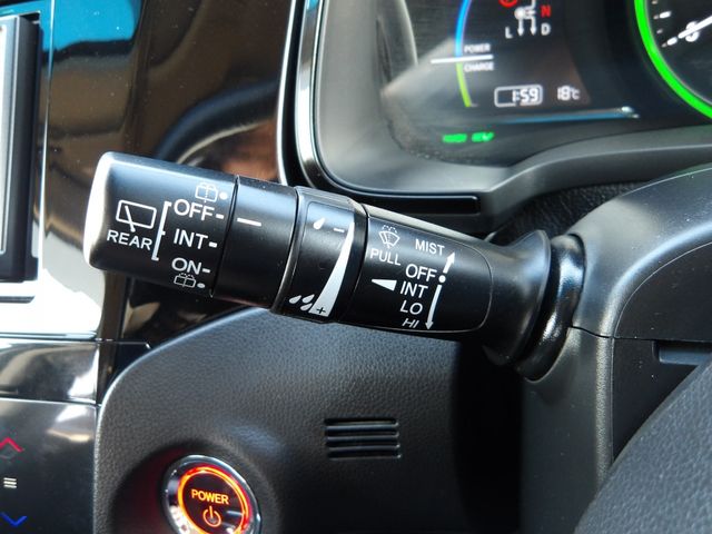 HONDA SHUTTLE HYBRID 2022