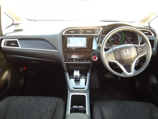 HONDA SHUTTLE HYBRID 2022