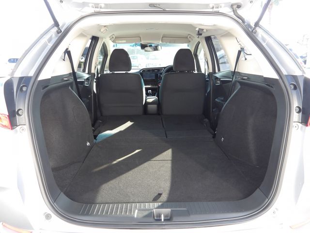 HONDA SHUTTLE HYBRID 2022