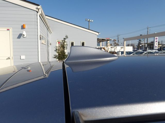 HONDA SHUTTLE HYBRID 2022