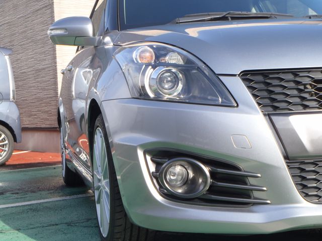 SUZUKI SWIFT 2012
