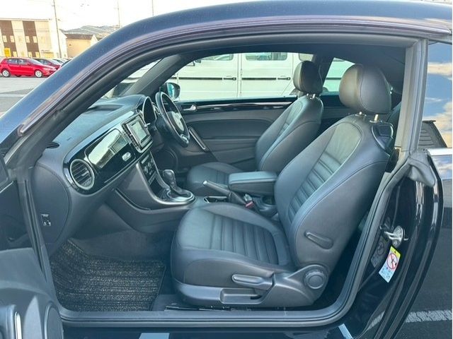 VOLKSWAGEN VOLKSWAGEN The BEETLE 2019