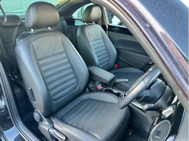 VOLKSWAGEN VOLKSWAGEN The BEETLE 2019