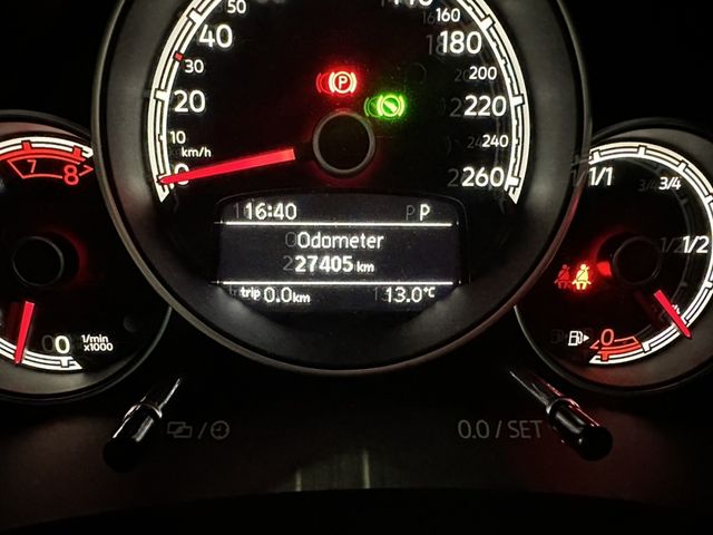 VOLKSWAGEN VOLKSWAGEN The BEETLE 2019