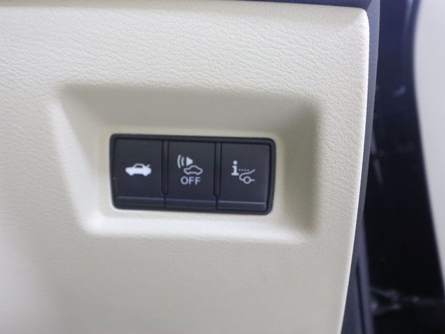 NISSAN SKYLINE HYBRID 2021