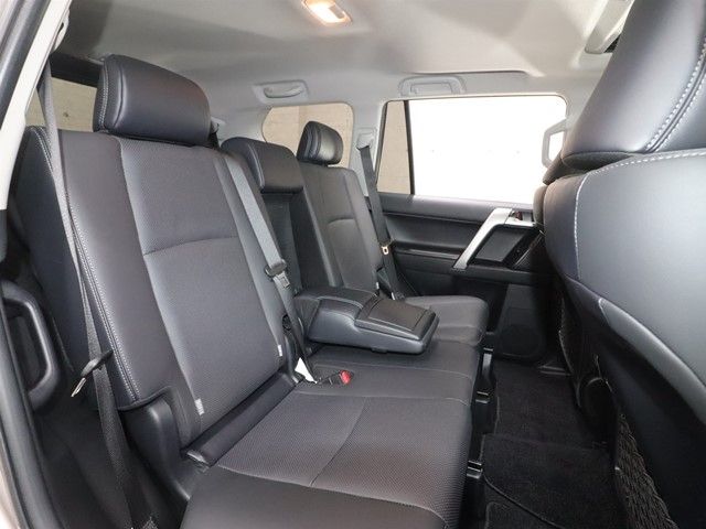 TOYOTA LANDCRUISER PRADO 2022