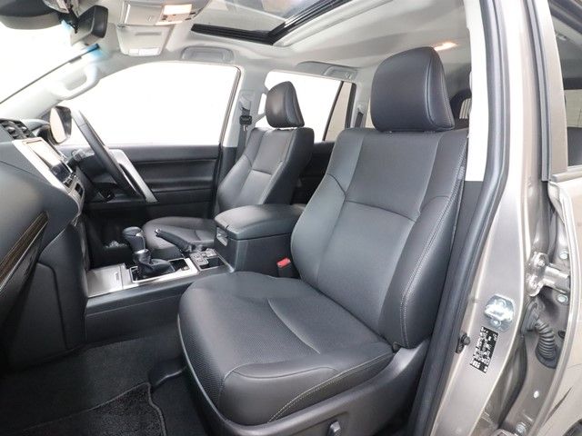 TOYOTA LANDCRUISER PRADO 2022