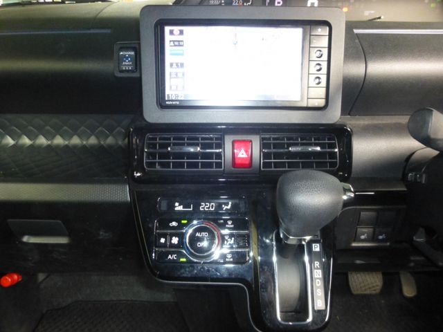 DAIHATSU TANTO CUSTOM 2021