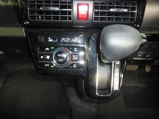 DAIHATSU TANTO CUSTOM 2021