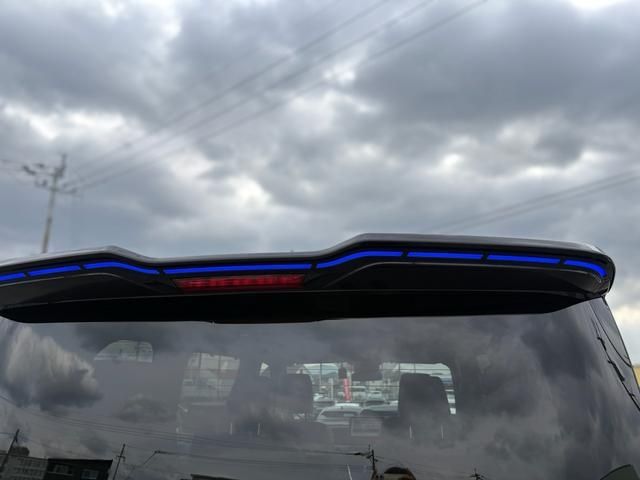 TOYOTA NOAH HYBRID 2025