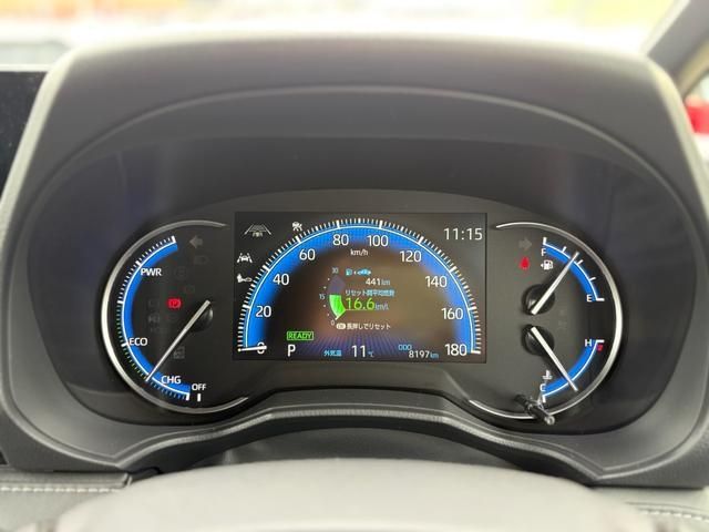 TOYOTA NOAH HYBRID 2025