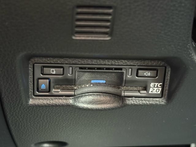 TOYOTA NOAH HYBRID 2025