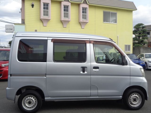 DAIHATSU HIJET CARGO 2015