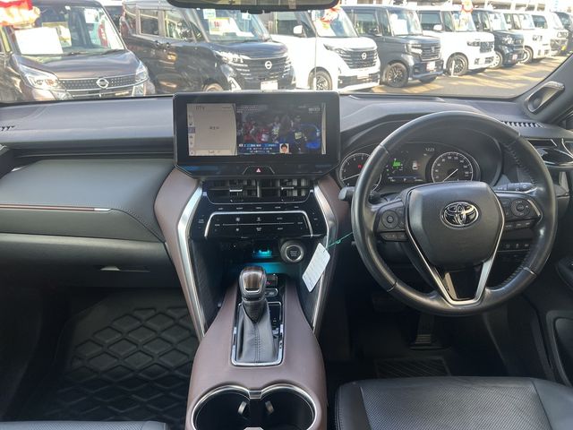 TOYOTA HARRIER 4WD 2021