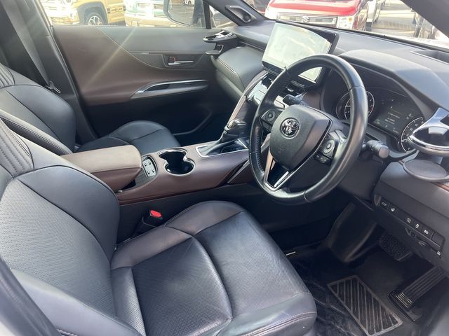 TOYOTA HARRIER 4WD 2021