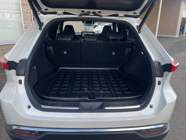 TOYOTA HARRIER 4WD 2021