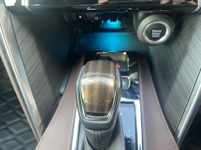 TOYOTA HARRIER 4WD 2021