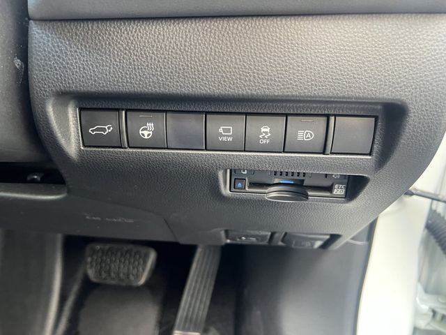 TOYOTA HARRIER 4WD 2021