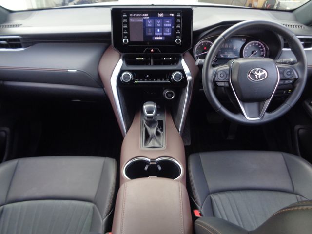 TOYOTA HARRIER 4WD 2022