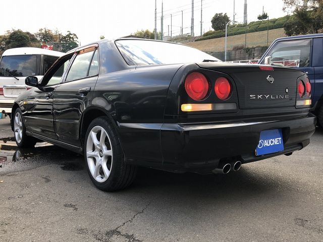 NISSAN SKYLINE 1999