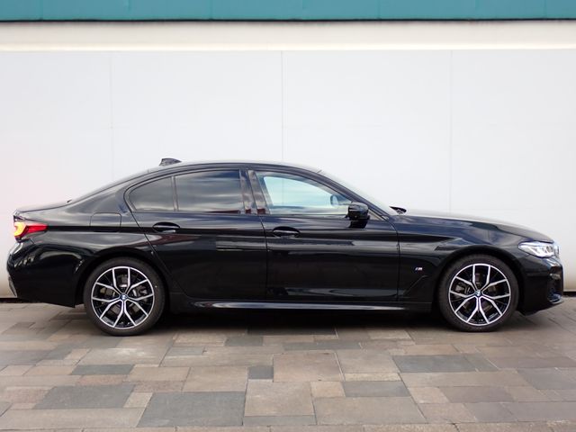 BMW BMW 5series sedan 2021