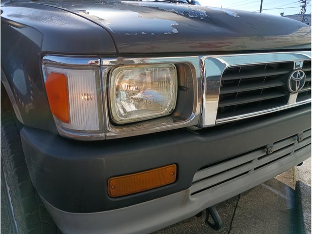 TOYOTA HILUX 4WD 1995