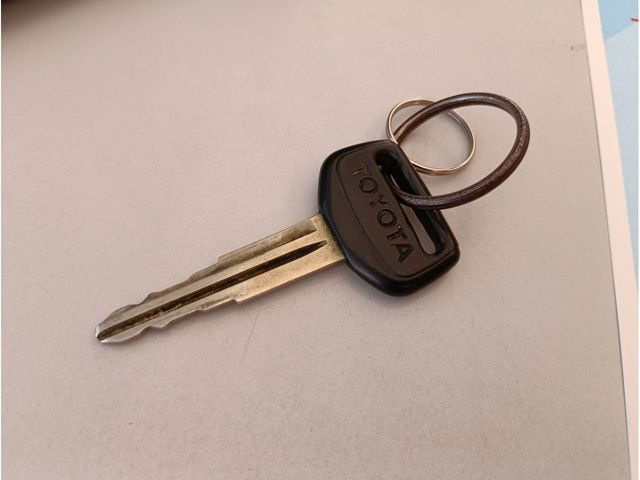 TOYOTA HILUX 4WD 1995