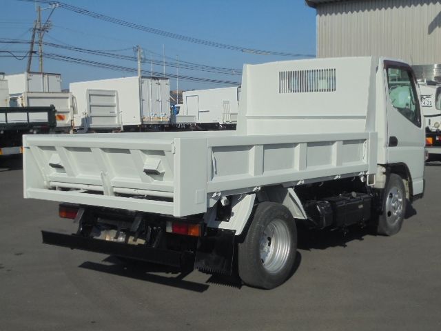 MITSUBISHI CANTER 2013