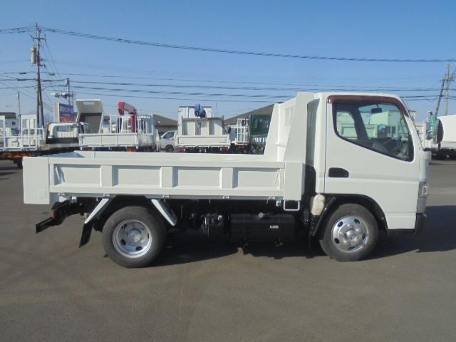 MITSUBISHI CANTER 2013