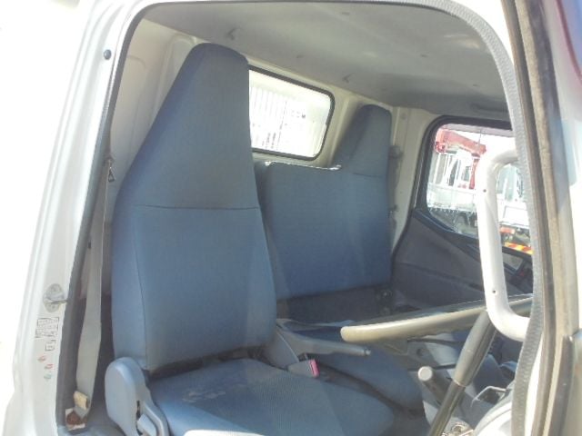 MITSUBISHI CANTER 2013