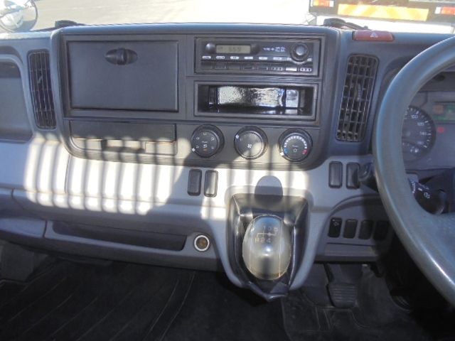 MITSUBISHI CANTER 2013