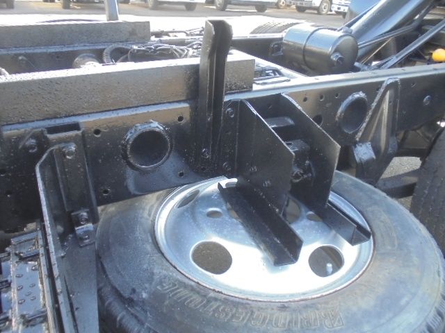 MITSUBISHI CANTER 2013