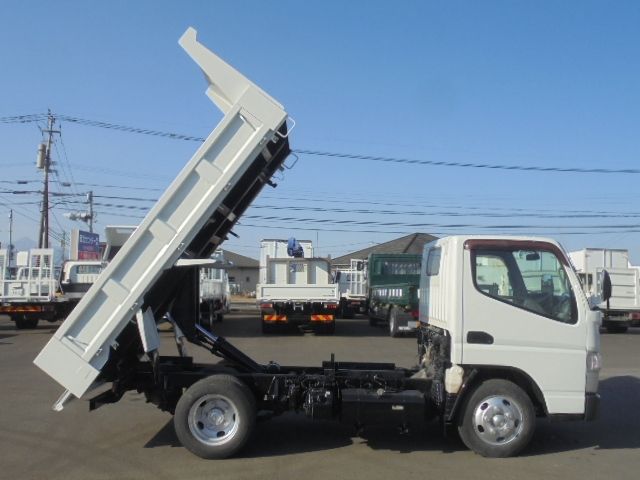 MITSUBISHI CANTER 2013