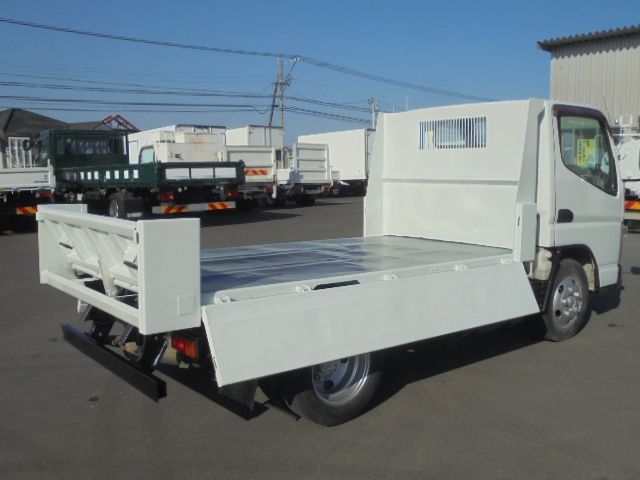 MITSUBISHI CANTER 2013