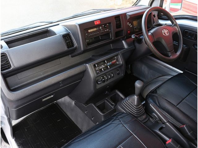 TOYOTA PIXIS truck 4WD 2018