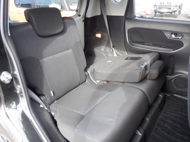 DAIHATSU MOVE CUSTOM 2022