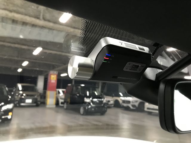 VOLKSWAGEN VOLKSWAGEN The BEETLE 2019