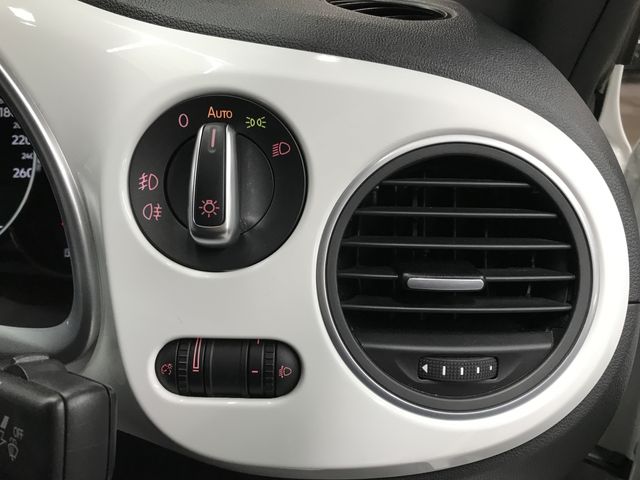 VOLKSWAGEN VOLKSWAGEN The BEETLE 2019