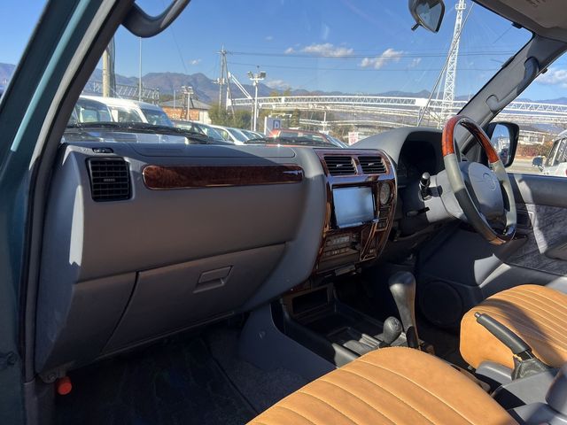 TOYOTA LANDCRUISER PRADO 1997