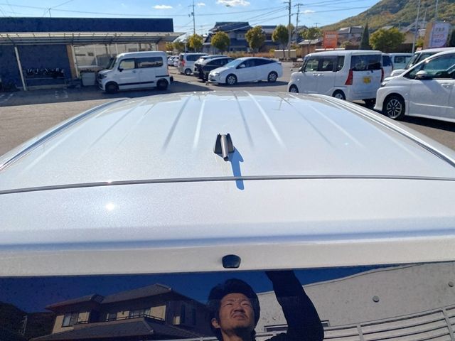 TOYOTA SIENTA HYBRID 2015