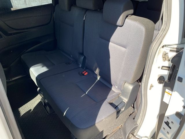 TOYOTA SIENTA HYBRID 2015